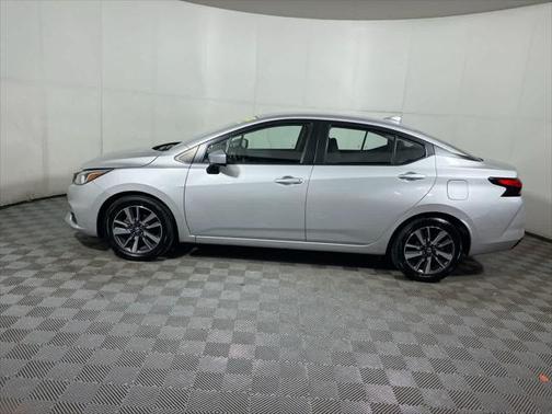 2022 Nissan Versa 1.6 SV