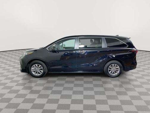 2024 Toyota Sienna XLE 7 Passenger