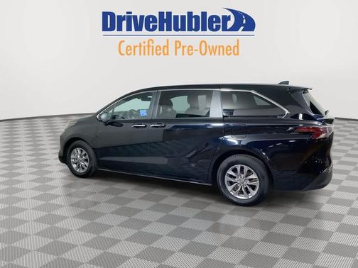 2024 Toyota Sienna XLE 7 Passenger