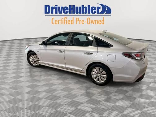 2016 Hyundai SONATA Hybrid SE