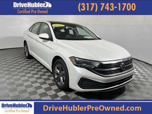 Opal White Pearl 2023 Volkswagen Jetta 1.5T SE