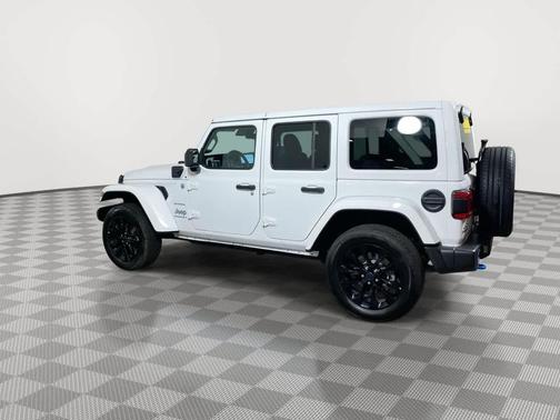 2024 Jeep Wrangler 4xe Sahara