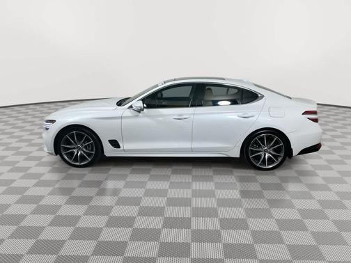 2022 Genesis G70 2.0T AWD