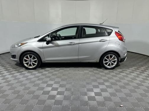 INGOT SILVER METALLIC 2015 Ford Fiesta SE