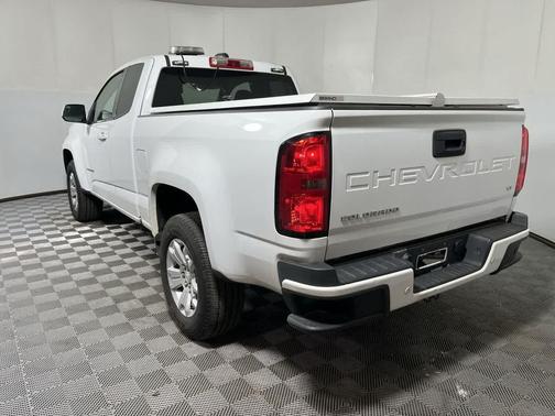 Summit White 2022 Chevrolet Colorado LT