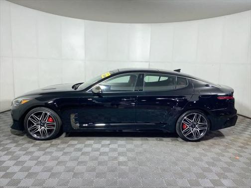 2022 Kia Stinger GT1