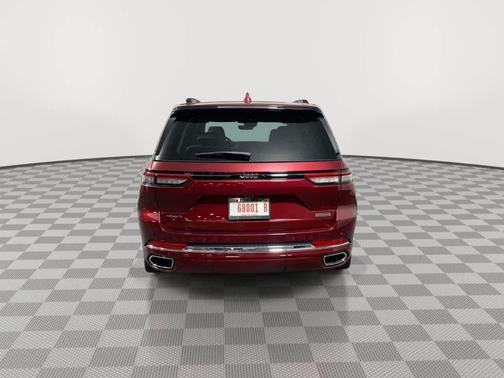 2022 Jeep Grand Cherokee Overland