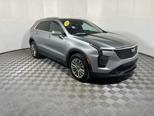 Argent Silver Metallic 2025 Cadillac XT4 Premium Luxury
