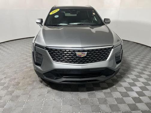 Argent Silver Metallic 2025 Cadillac XT4 Premium Luxury