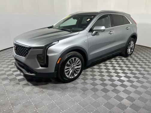 Argent Silver Metallic 2025 Cadillac XT4 Premium Luxury