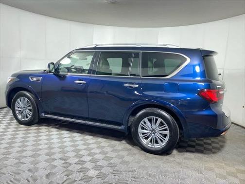 2023 INFINITI QX80 Luxe
