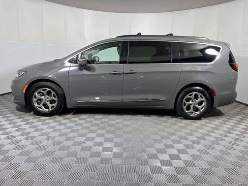 2022 Chrysler Pacifica Limited