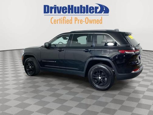 2022 Jeep Grand Cherokee Laredo
