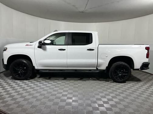 Summit White 2022 Chevrolet Silverado 1500 Limited LT Trail Boss
