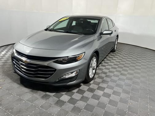 Sterling Gray Metallic 2024 Chevrolet Malibu FWD 1LT
