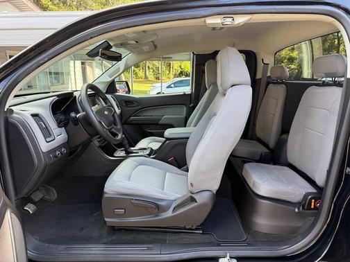 2017 Chevrolet Colorado WT