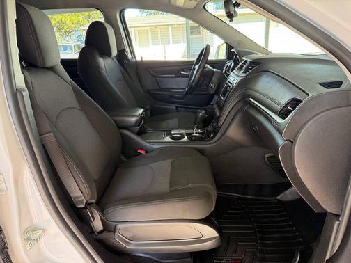 2017 Chevrolet Traverse 1LT