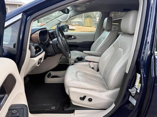 2018 Chrysler Pacifica Touring-L Plus