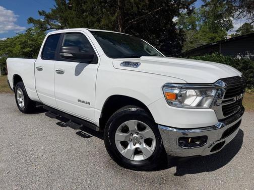 Bright White Clearcoat 2020 RAM 1500 Big Horn/Lone Star