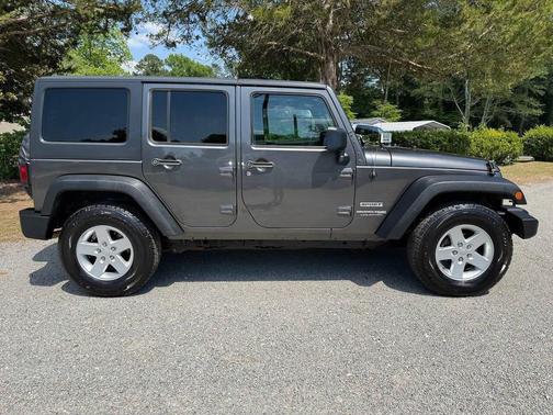 Granite Crystal Metallic Clearcoat 2018 Jeep Wrangler JK Unlimited Sport