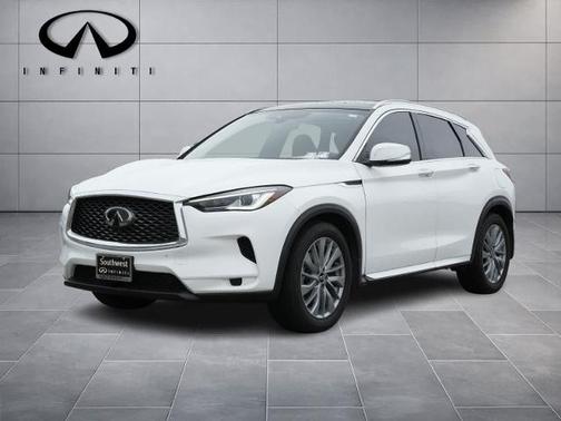 Cloud White 2025 INFINITI QX50 LUXE