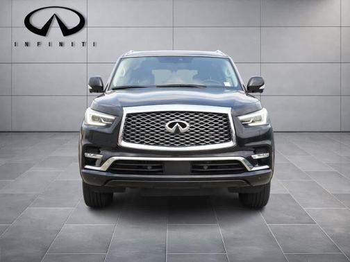 2022 INFINITI QX80 LUXE