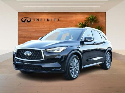 2023 INFINITI QX50 LUXE