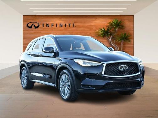2023 INFINITI QX50 LUXE