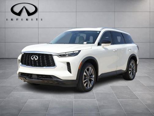 Majestic White 2024 INFINITI QX60 LUXE