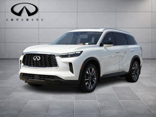 Majestic White 2023 INFINITI QX60 LUXE
