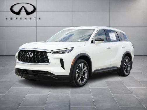 Majestic White 2023 INFINITI QX60 LUXE