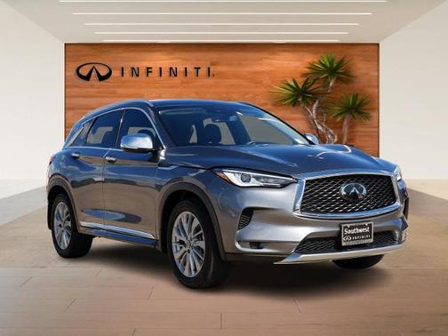 2024 INFINITI QX50 LUXE