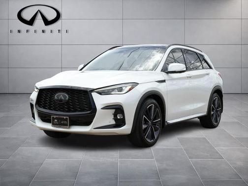 Radiant White 2025 INFINITI QX50 SPORT