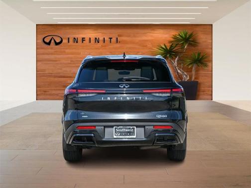 2024 INFINITI QX60 LUXE