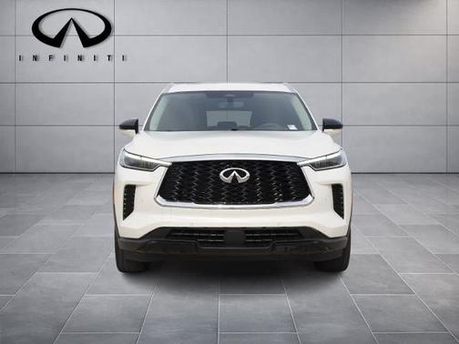 Majestic White 2023 INFINITI QX60 LUXE