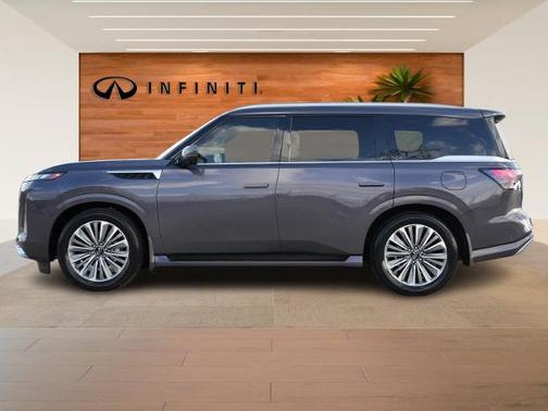 2025 INFINITI QX80 LUXE