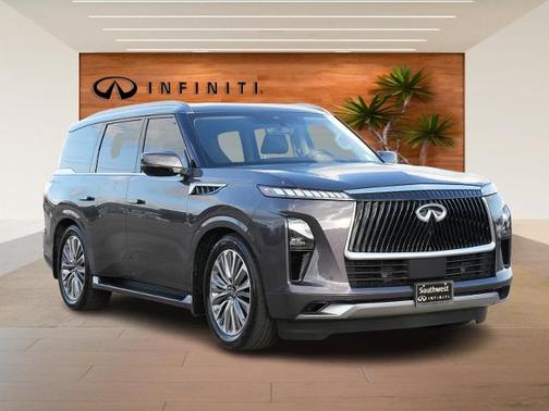 2025 INFINITI QX80 LUXE