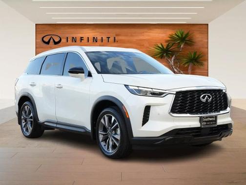 2025 INFINITI QX60 LUXE