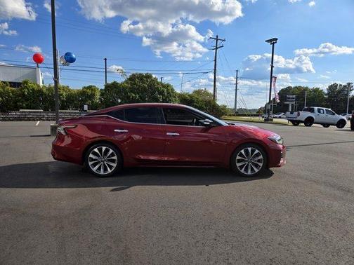 2022 Nissan Maxima Platinum