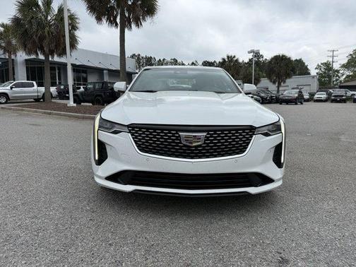 2023 Cadillac CT4 Premium Luxury