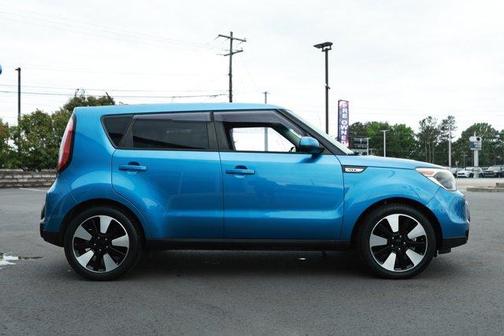 Caribbean Blue 2016 Kia Soul +