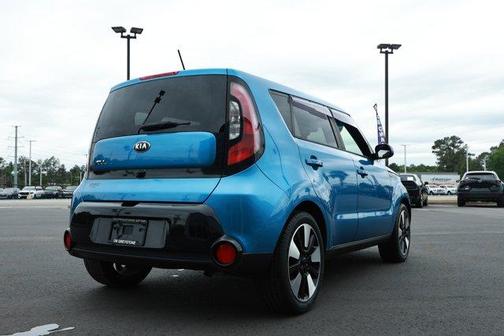 Caribbean Blue 2016 Kia Soul +