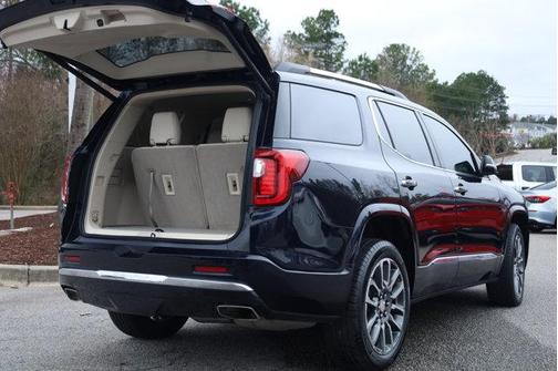 2022 GMC Acadia Denali