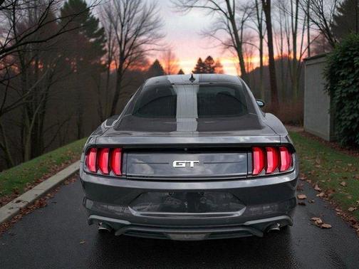 2022 Ford Mustang EcoBoost