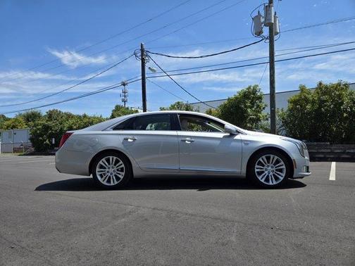 2018 Cadillac XTS Luxury