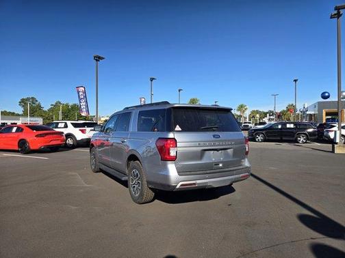 2024 Ford Expedition Max XLT