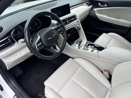 2024 Genesis G70 2.5T