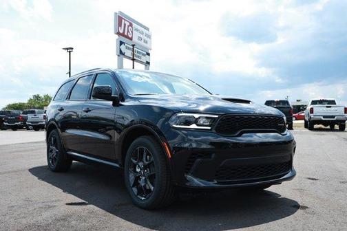 DB Black Clearcoat 2026 Dodge Durango GT HEMI V8