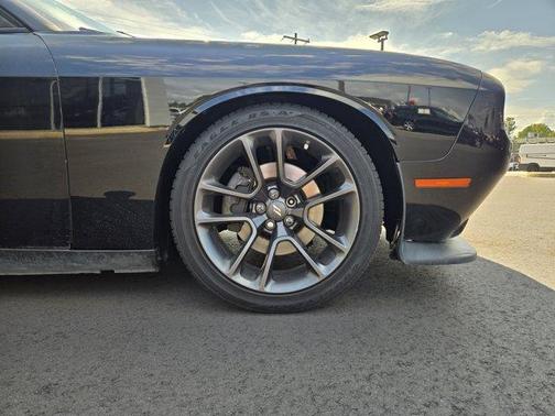 2016 Dodge Challenger R/T Plus