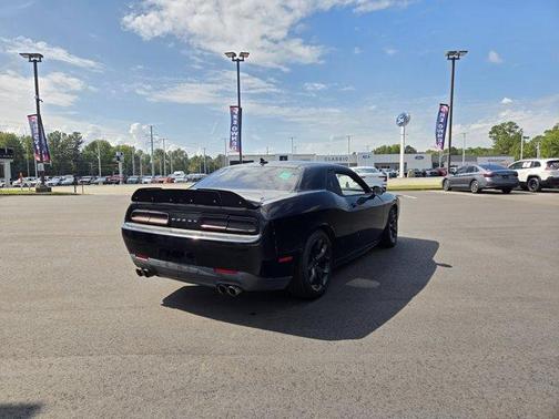 2016 Dodge Challenger R/T Plus